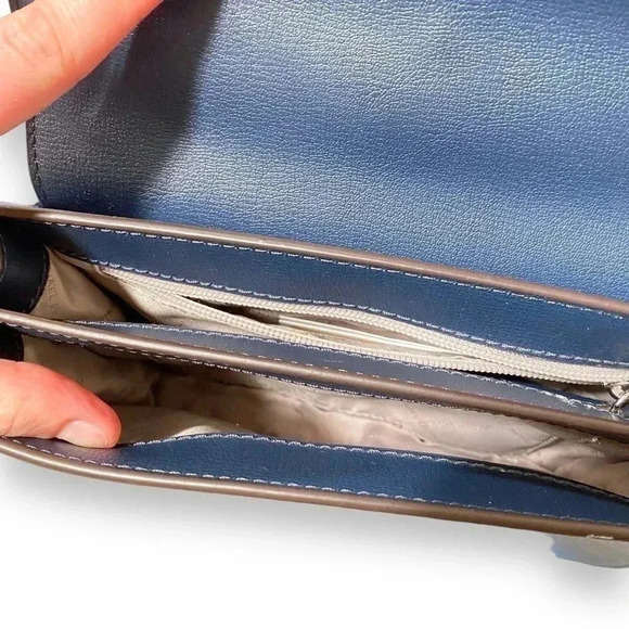 NEW Michael Kors Mott Large Two Tone Blue Leather Crossbody Silver Shoulder Bag - Picture 8 of 12